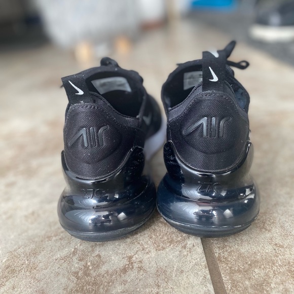 Men’s Nike AirMax shoe barely worn - Picture 3 of 6